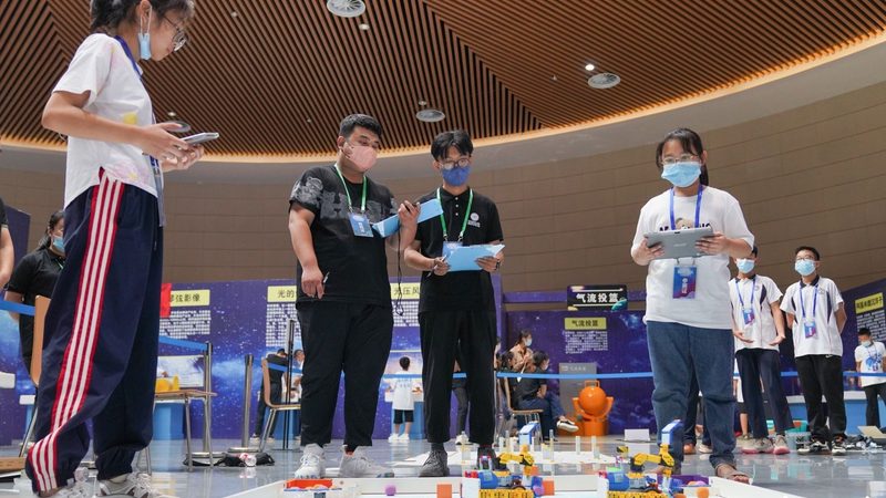 高新技术企业税收优惠：政策解析与对比分析